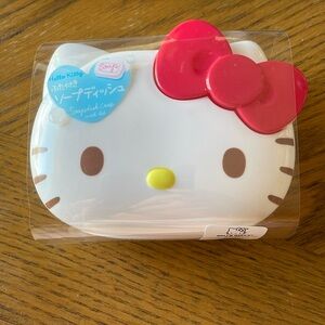 Hello Kitty Soap Dish Travel Case NWT Sanrio Daiso